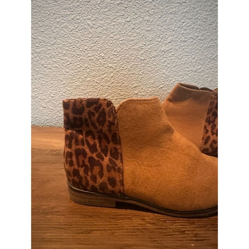 Cat & Jack Brown Ankle Girl Booties with Leopard Print Size 10 - Picture 3 of 9